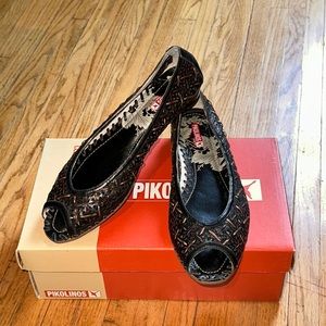 Brand new! Pikolinos Ballet flats